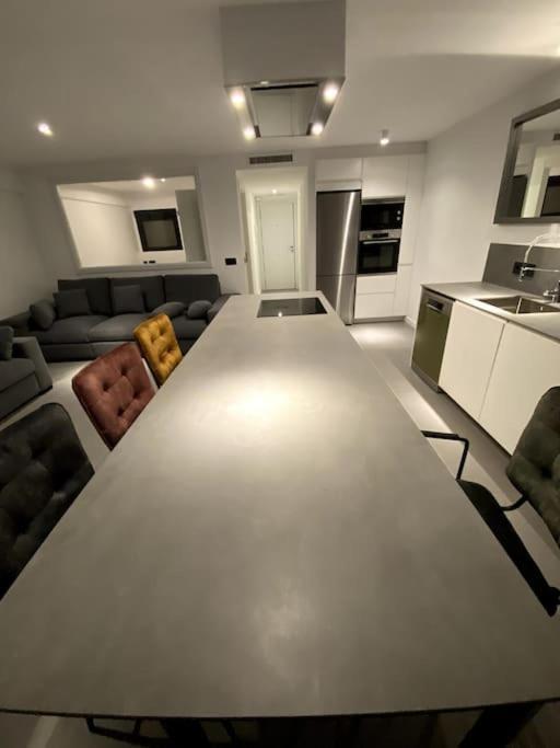 Estupendo Apartamento En Planta 23 Primera Linea เบนิดอร์ม ภายนอก รูปภาพ
